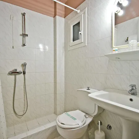 Coronis Hotel 2*