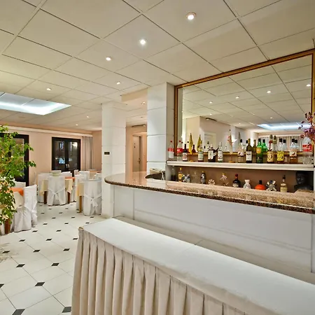 Hotel Coronis