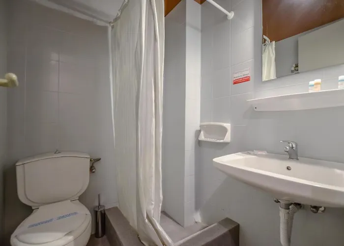 κορωνίς Ξενοδοχείο 2*