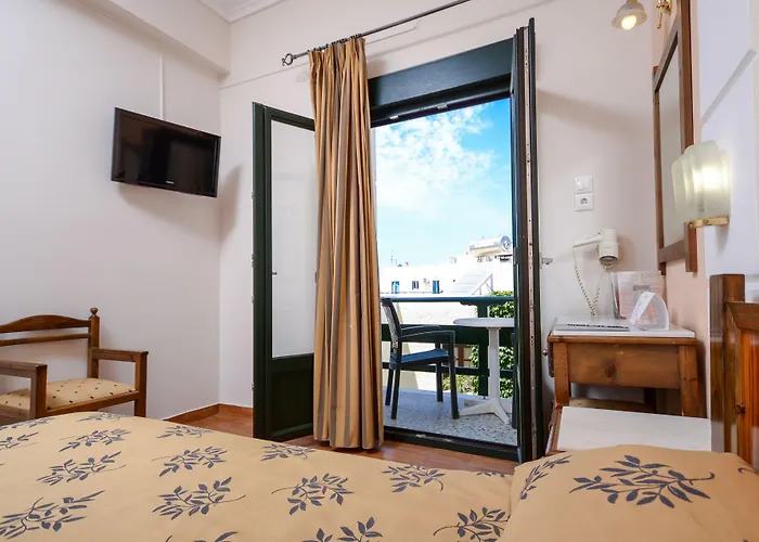 κορωνίς 2* Naxos City