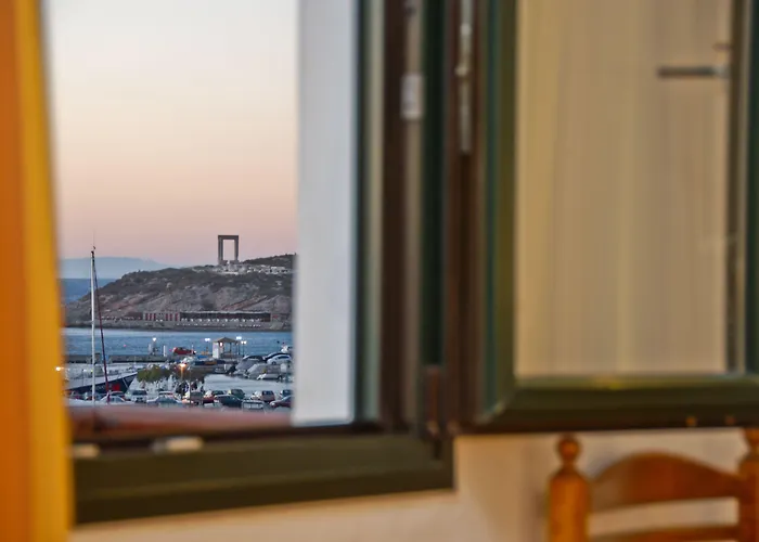 κορωνίς Ξενοδοχείο