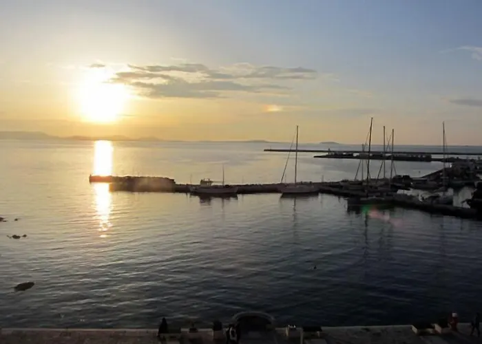 κορωνίς 2* Naxos City