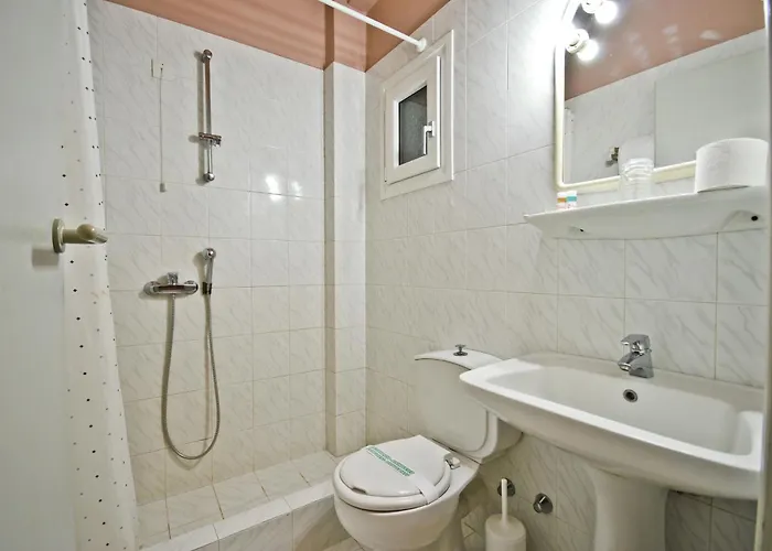 κορωνίς Ξενοδοχείο 2*